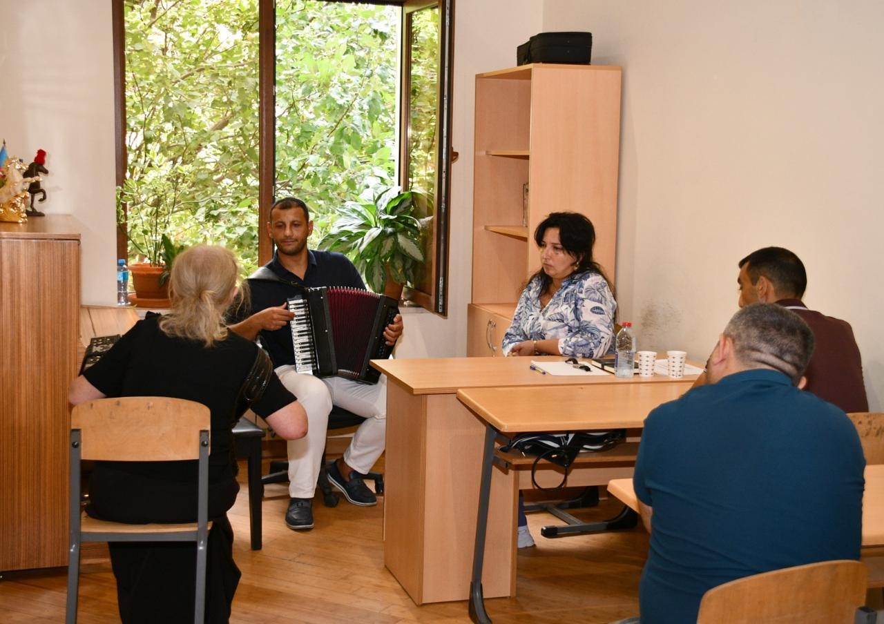 Müəllimlərin peşəkar inkişafı üçün təlimlərin ikinci mərhələsinə start verildi - FOTOLAR